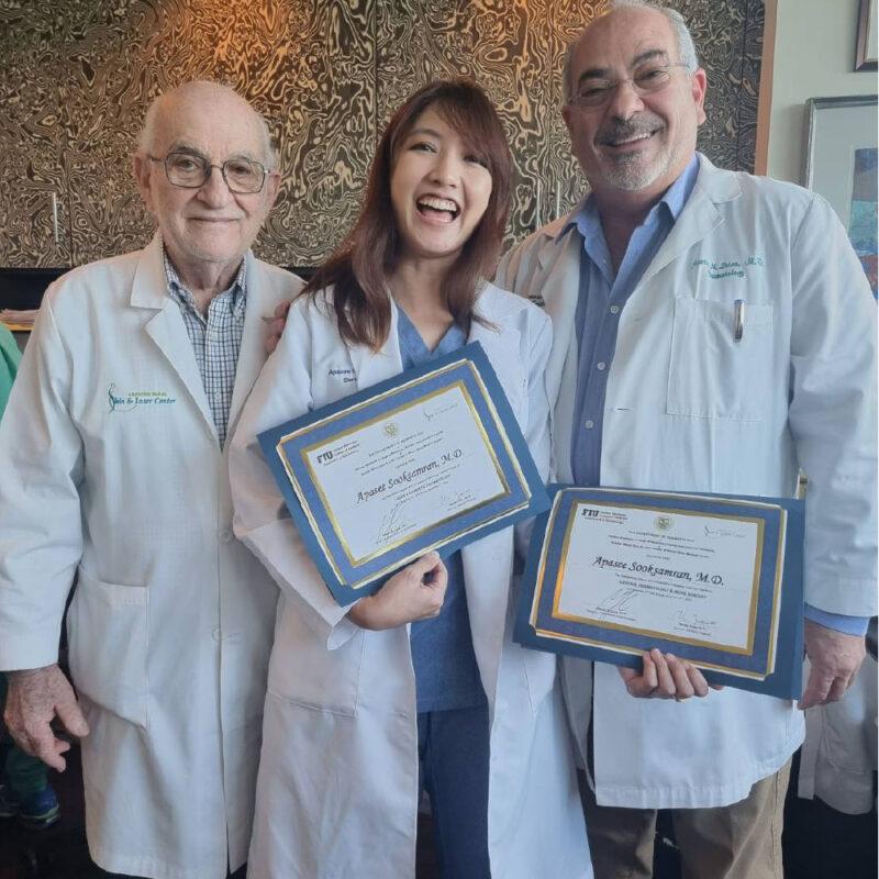 ศึกษาดูงานเลเซอร์ และการผ่าตัดมะเร็งผิวหนังด้วยวิธีโมห์ กับ Dr. Zaiac และ Dr. Zaias ที่ไมอามี สหรัฐอเมริกา