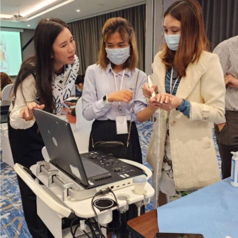 เรียนUltrasound สำหรับการฉีด Filler กับ Assoc. Prof. Petchara Sudarathiti