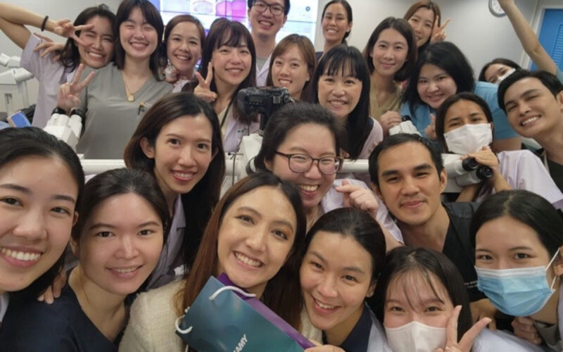 อาจารย์ประจำสถาบันโรคผิวหนัง